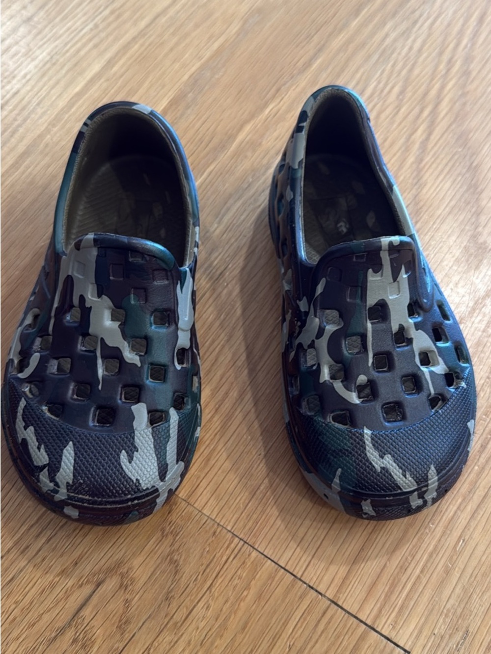Vans Kids Camouflage Slip-On Water Shoes - Green/Black/Gray